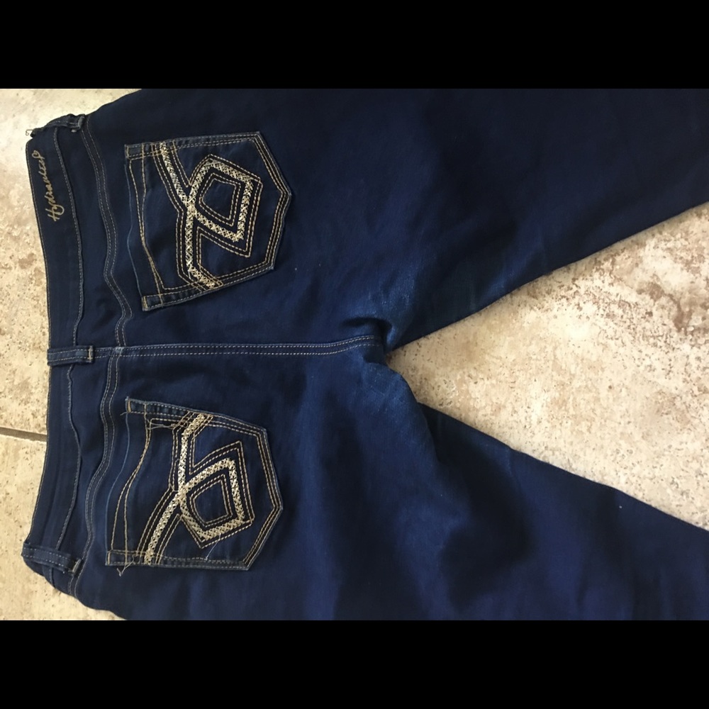 Jeans - Picture 2 of 5